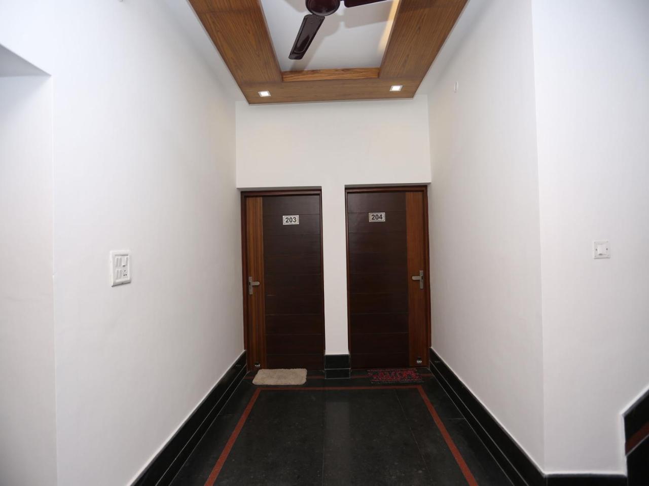 Oyo 10448 Green View Home Stay 데라둔 외부 사진