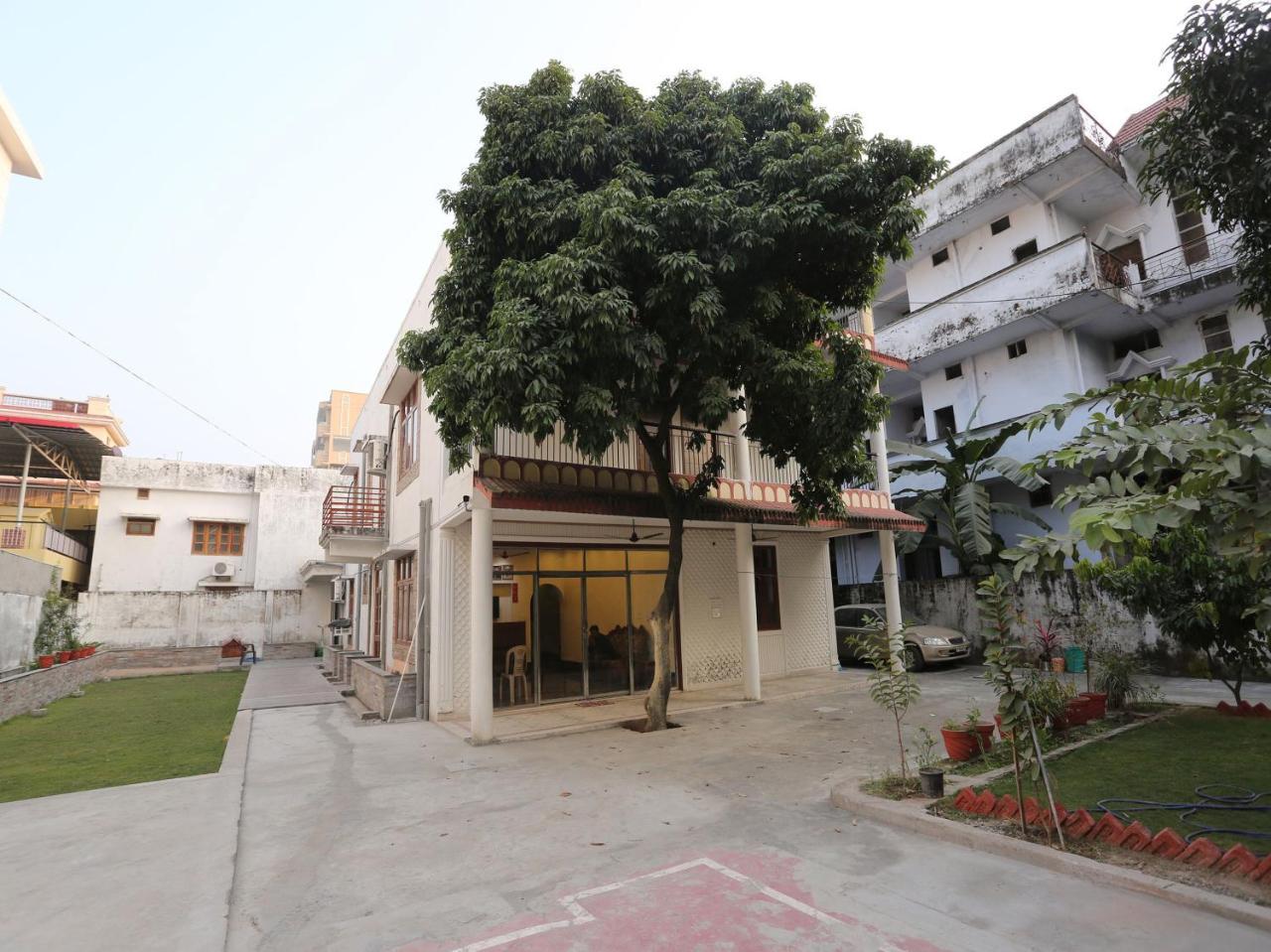 Oyo 10448 Green View Home Stay 데라둔 외부 사진