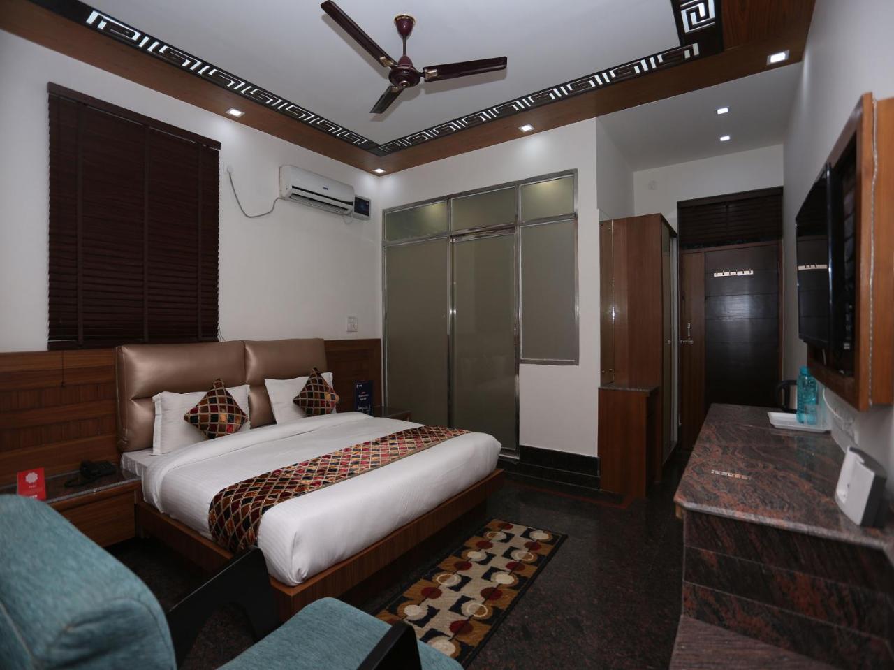 Oyo 10448 Green View Home Stay 데라둔 외부 사진