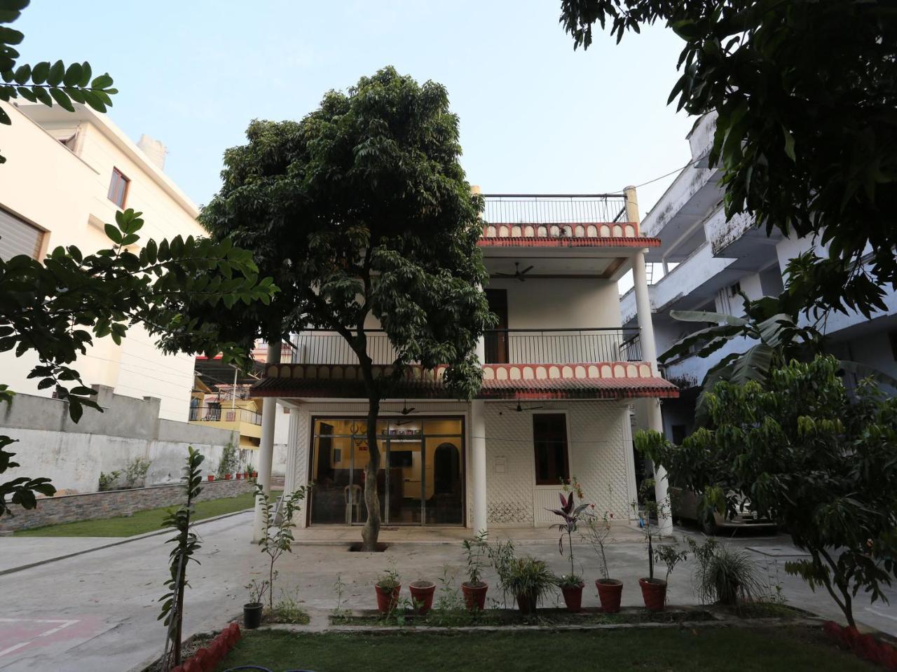 Oyo 10448 Green View Home Stay 데라둔 외부 사진