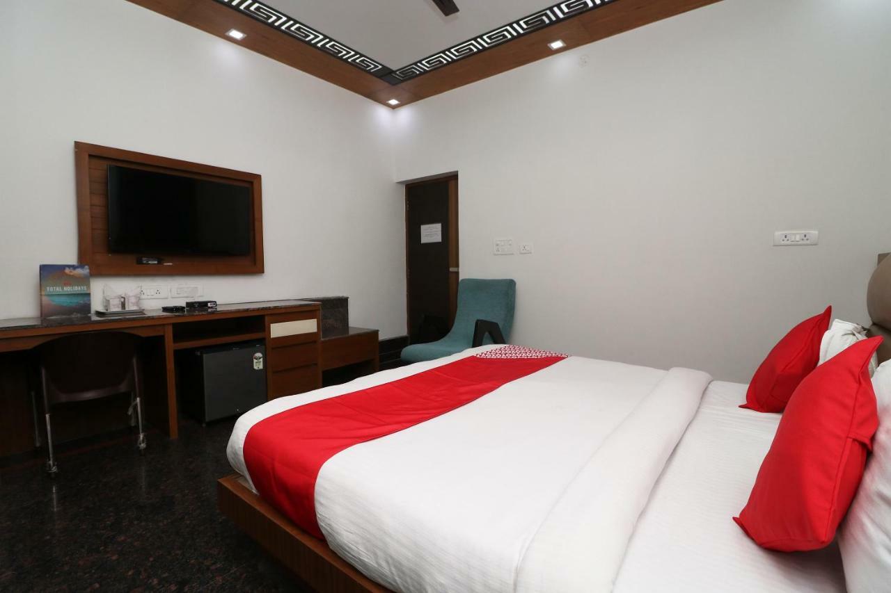 Oyo 10448 Green View Home Stay 데라둔 외부 사진