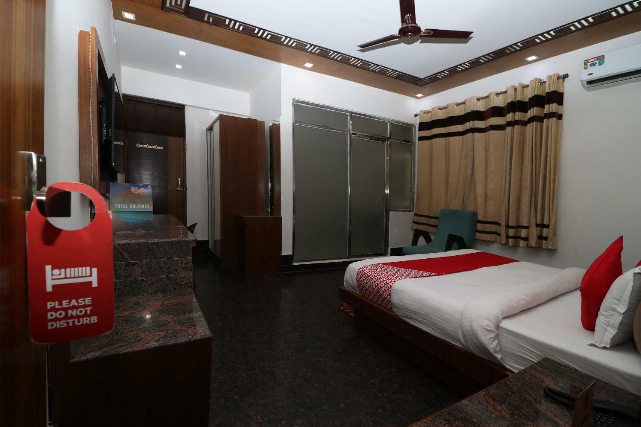Oyo 10448 Green View Home Stay 데라둔 외부 사진