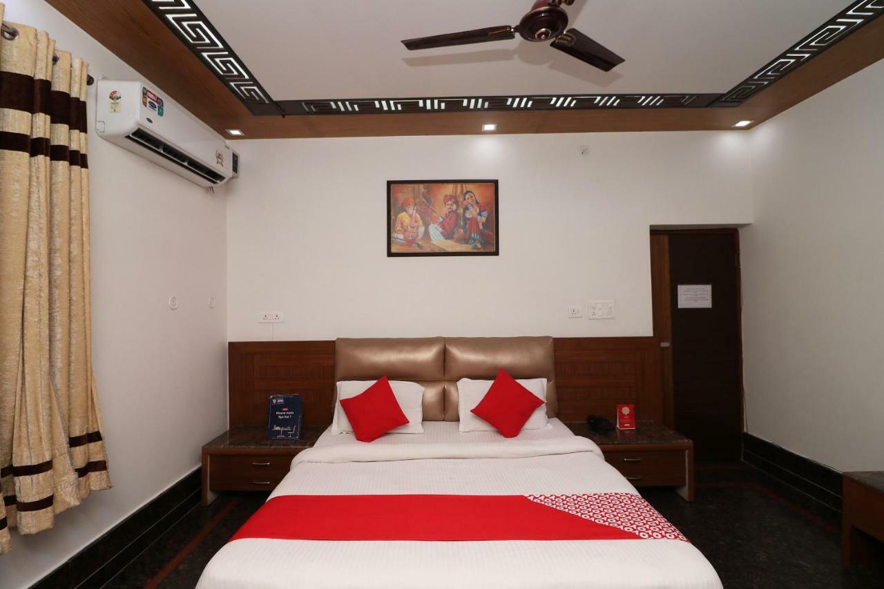 Oyo 10448 Green View Home Stay 데라둔 외부 사진